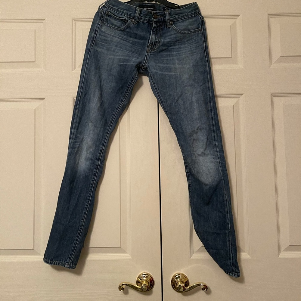 Size 29/32 Lucky Brand skinny jeans